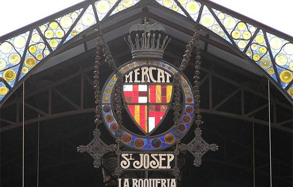 Facha de la entrada principal del mercado de la Boquería en Barcelona.