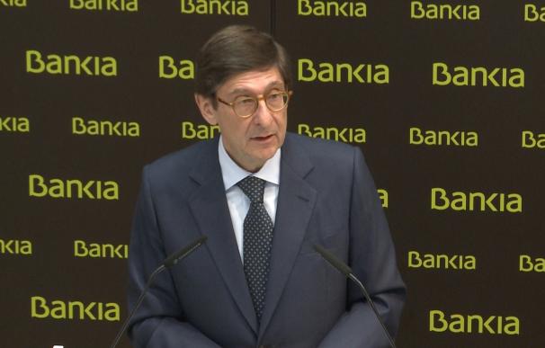 Podemos critica la fusión de Bankia y BMN y pide que sirva para crear "una auténtica banca pública"