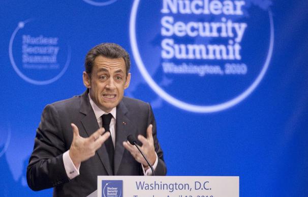 Sarkozy quiere que la ONU imponga sanciones contra Irán a más tardar en mayo