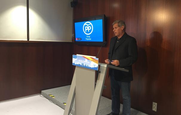 Alberto Fernández (PP) pide a Colau "posicionarse institucionalmente" ante el referéndum
