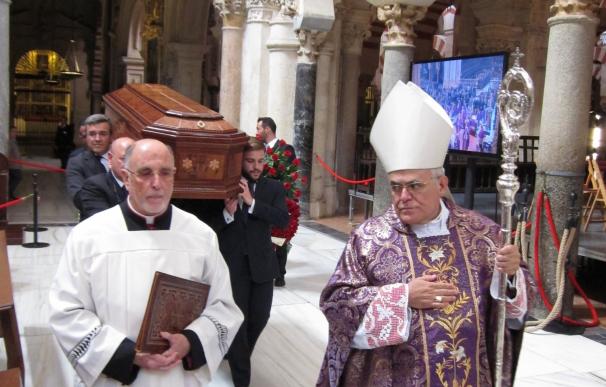 El obispo dice de Miguel Castillejo en su funeral que "ha hecho el bien a mucha gente"