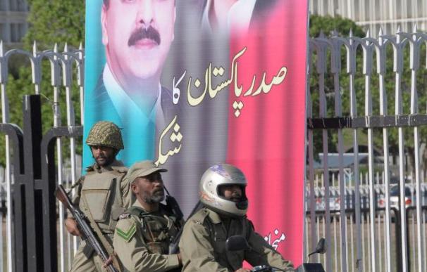 El presidente paquistaní defiende una reforma legal que suprime vestigios de los regímenes militares