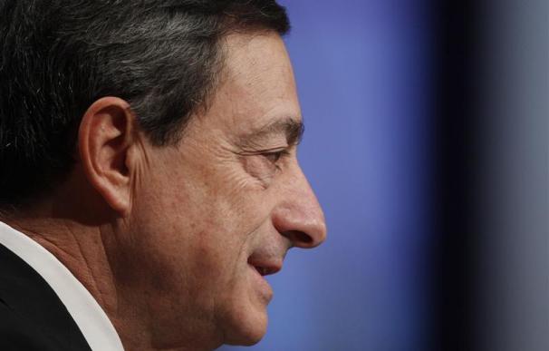 El presidente del BCE insta a los gobiernos a actuar