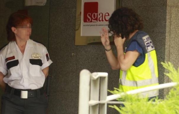 Prisión bajo fianza de 100.000 euros para tres detenidos por la estafa de la SGAE