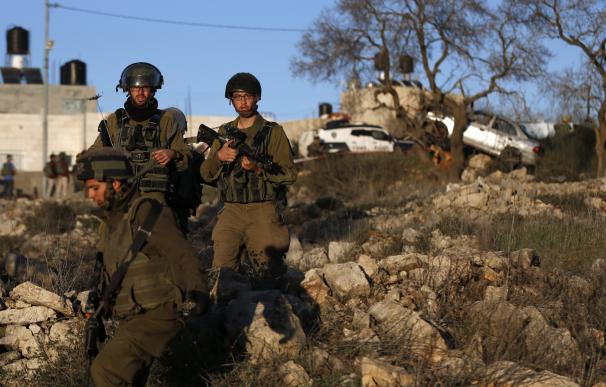 Soldados israelíes en Palestina