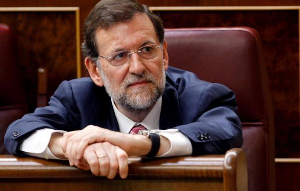Rajoy dice que el PP quiere resolver el problema del agua y el PSOE sólo armar un lío