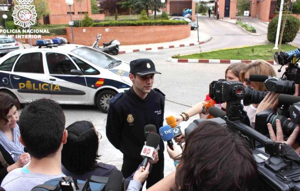 Un policía fuera de servicio se encuentra 6.000 euros y los devuelve a su dueño