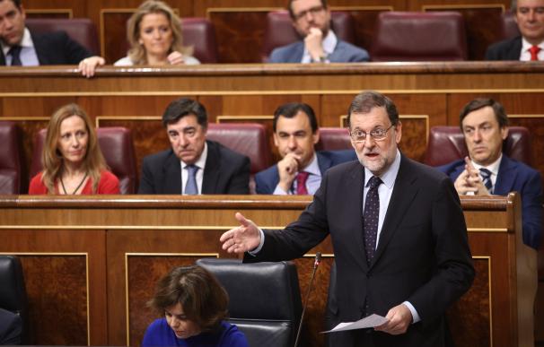 Rajoy recalca a Compromís que en "absoluto" se plantea dimitir porque tiene 137 diputados y la "obligación" de gobernar