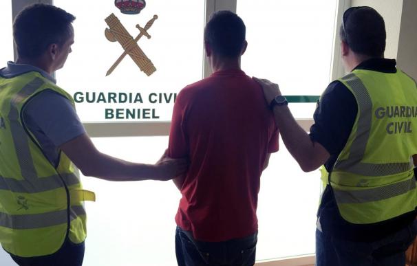 Guardia Civil desmantela un grupo juvenil de delincuentes dedicado al robo en garajes y vehículos en Beniel