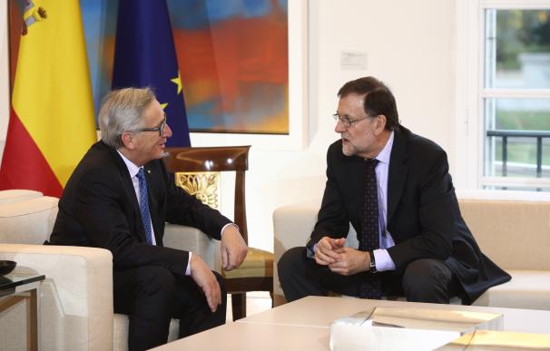 Tajani, Juncker y Tusk agradecen el reconocimiento a la UE y el "gran honor que llega desde España"
