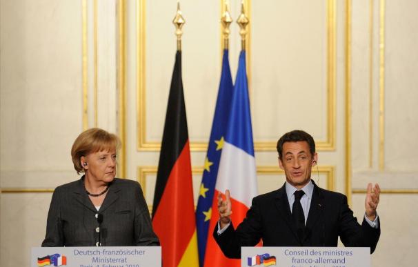 Sarkozy y Merkel están de acuerdo con el plan de salvamento de Grecia