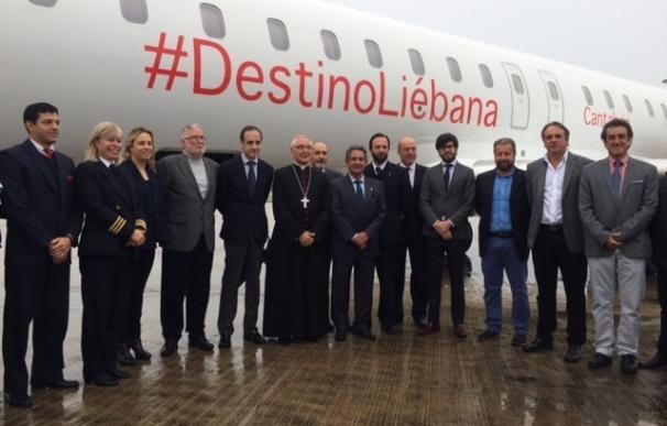 Bautizado el avión que promocionará el Año Jubilar Lebaniego por España y "toda Europa"
