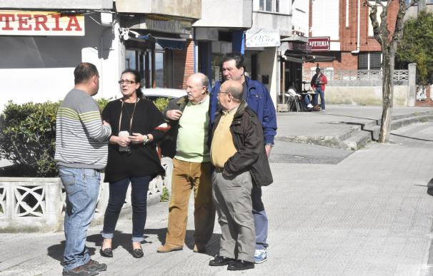 Vecinos de La Encina-Los Ríos piden mejoras en accesibilidad y en mobiliario urbano