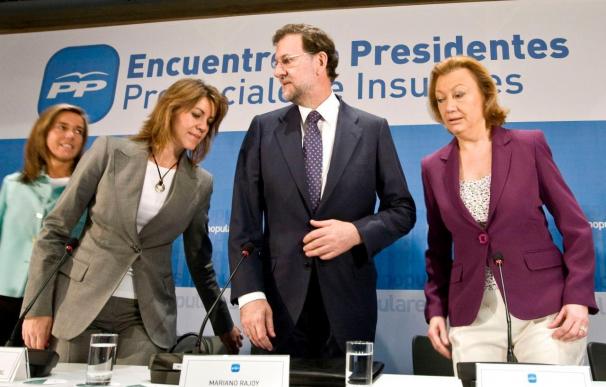 Rajoy pide al Gobierno un cambio de gestión radical, pues "el tiempo se acaba"