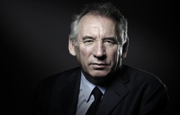 François Bayrou deja el cargo de ministro de Justicia