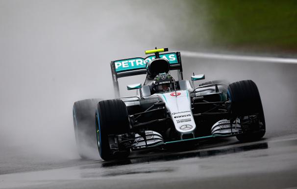 Pole para Rosberg, Alonso saldrá duodécimo y Sainz octavo en el GP de China de Fórmula 1