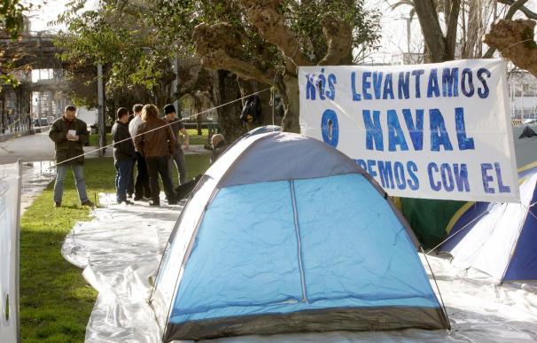 'Parados del Naval' cumplen 38 días de acampada por la regulación del sector
