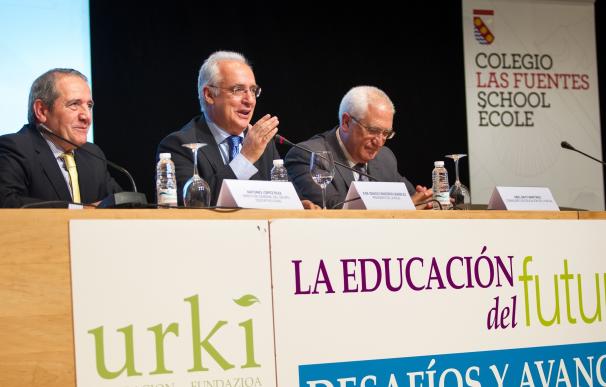 Ceniceros reafirma la apuesta del Gobierno de La Rioja por la "excelencia educativa"