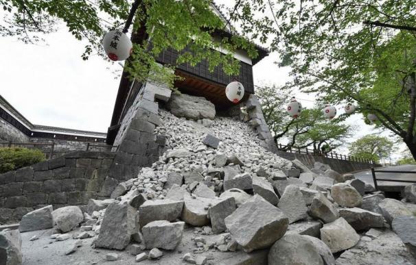 El histórico castillo de Kumamoto resultó gravemente dañado por los terremotos