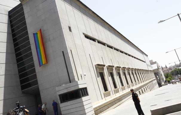 La bandera arcoíris lucirá por tercer año consecutivo en el Congreso con motivo del Orgullo LGTB