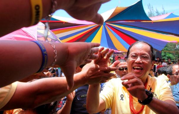 Joseph Estrada cree que puede ganar a Noynoy Aquino en los comicios filipinos
