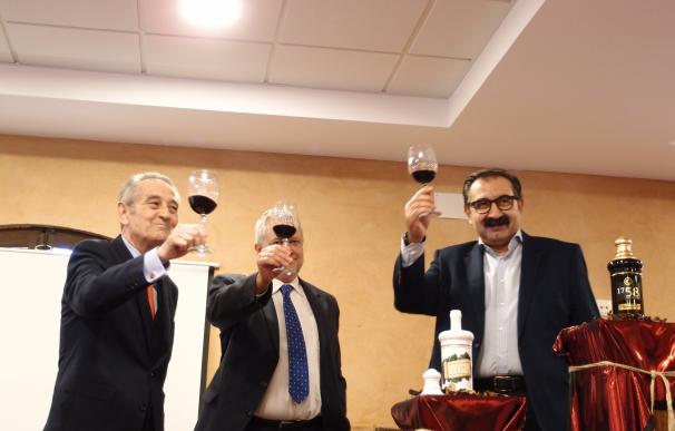 El consejero de Sanidad defenderá en FENAVIN las bondades del consumo moderado de vino