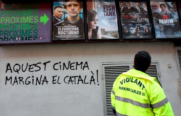 Setenta cines exhiben un anuncio contra la futura Ley del Cine catalana
