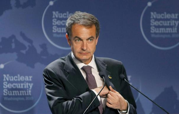 Zapatero cancela su viaje para asistir a las exequias de Kaczynski por la nube del volcán de Islandia