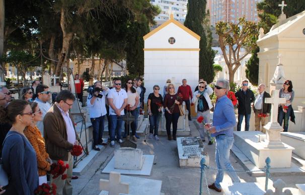 PSOE y UGT rinden homenaje en Melilla a las víctimas de la Guerra Civil en el Primero de Mayo