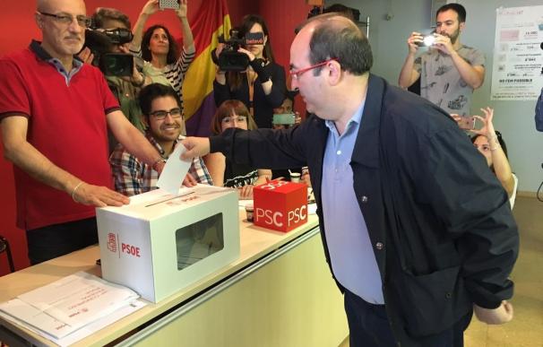 El PSC elige a sus 77 delegados en el congreso del PSOE y espera "el consenso de siempre"