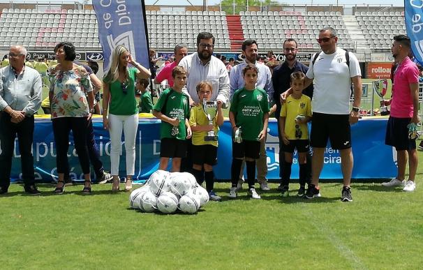 La clausura de la Copa Diputación reúne en Algeciras a más de 1.000 deportistas de 26 escuelas de fútbol