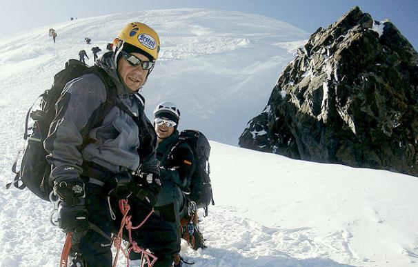 El alpinista español Tolo Calafat queda atrapado a 7.500 metros de altura en el Annapurna - EFE