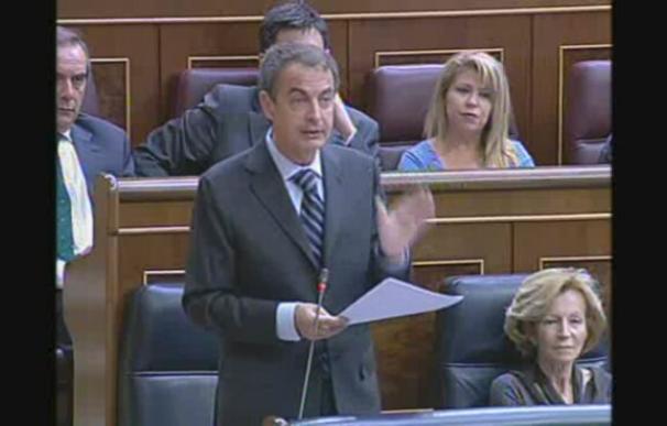 Zapatero ve indicios de que la recesión queda atrás