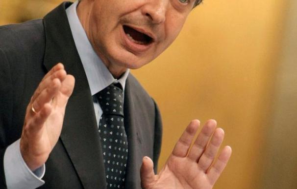 Zapatero cree que la recesión queda atrás, pero Rajoy le acusa de mentir