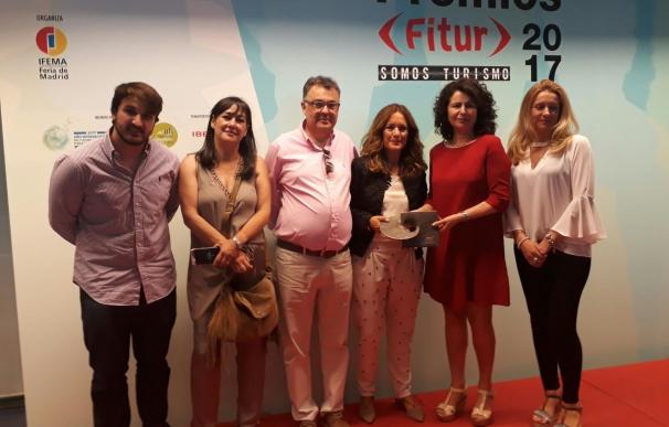 El Ayuntamiento recoge el Premio Mejor Producto Turismo Activo Fitur 2017 por 'Jaén Llave en Mano'