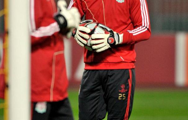 Pepe Reina firma un nuevo contrato que le vincula seis años más al Liverpool