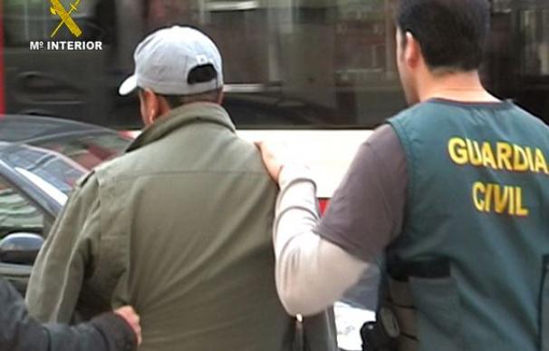 La Guardia Civil libera en Madrid a dos 'narcos' secuestrados por deudas de cocaína