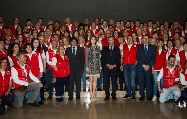 AV-La Reina Letizia valora la labor de Cruz Roja con las mujeres y dice que el mundo "será más pacífico" si hay igualdad