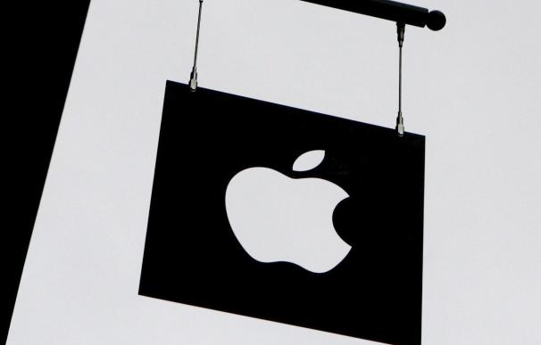 El vicepresidente de seguridad de Apple, un ex agente del FBI, deja la empresa