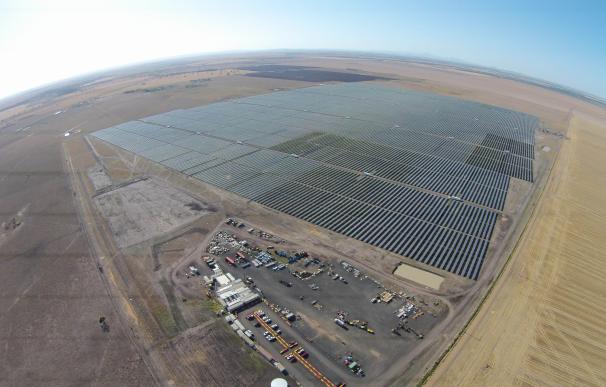 Elecnor finaliza la construcción de un parque fotovoltaica de 70 MW en Australia