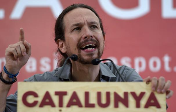 El líder de Podemos, Pablo Iglesias, durante un mitin en la campaña de Cataluña. Foto: AFP