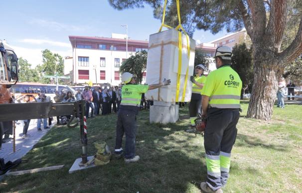 Sabadell inicia la retirada de simbología franquista con la eliminación de una escultura