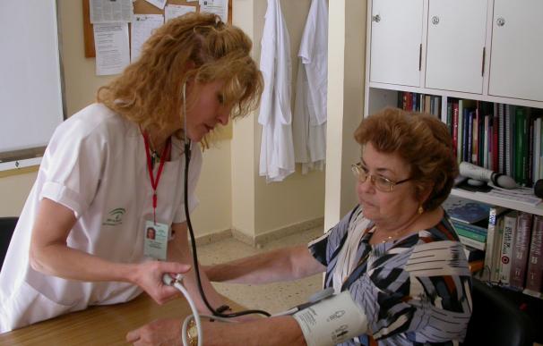 Salud impulsa el servicio de atención "personalizado" que permite a los andaluces pedir cita con su enfermera