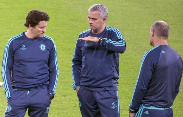 El Chelsea peina el mercado con el futuro de Mourinho pendiente de un hilo / AFP.