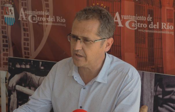 La oposición en bloque (PSOE, PP y PA) reprueba en el Pleno al alcalde de Castro del Río (IU)