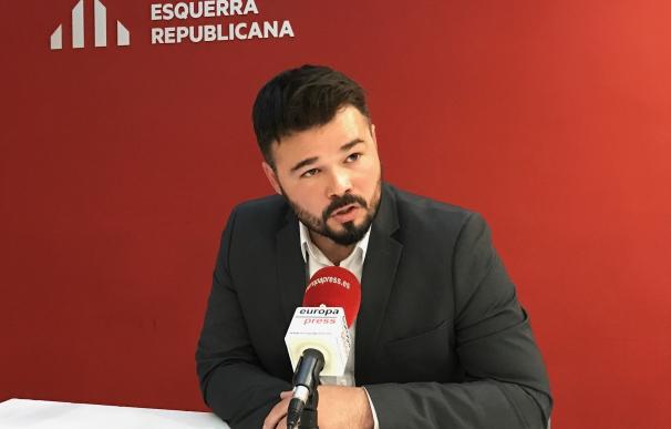 Rufián (ERC) dice que el referéndum no pide independentistas sino "demócratas y antifascistas"