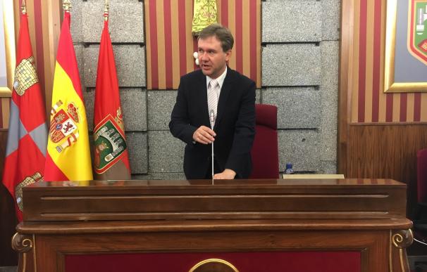 El Pleno del Ayuntamiento de Burgos pide el cese del gerente del Plan Estratégico por el caso de los fondos europeos