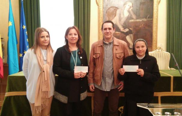 Expoacción entrega un total de 6.000 euros a Adansi y la Casa de Acogida de Madres Gestantes