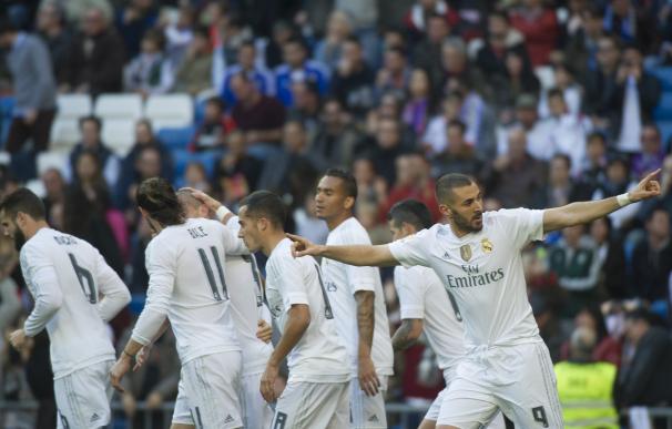 Benzema marca su segundo gol contra el Getafe