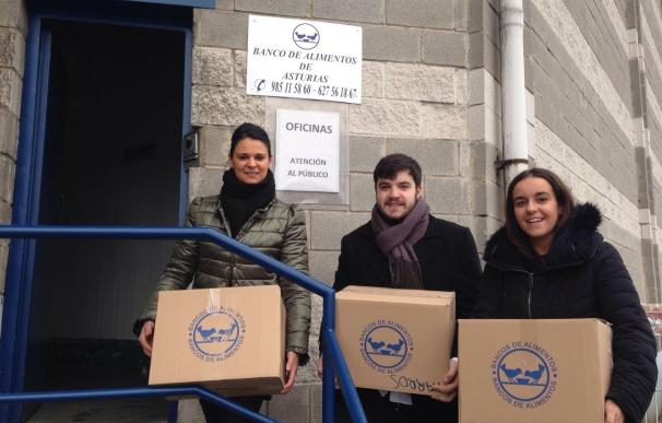 Ciudadanos entrega los alimentos recaudados el pasado sábado al Banco de alimentos